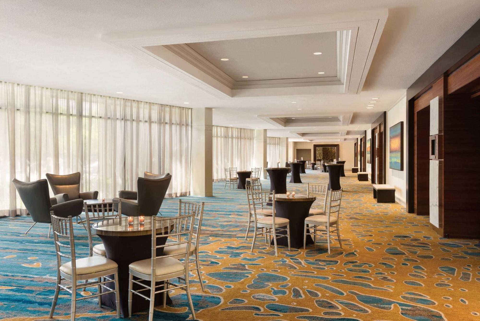 Hilton Miami Airport Blue Lagoon Экстерьер фото